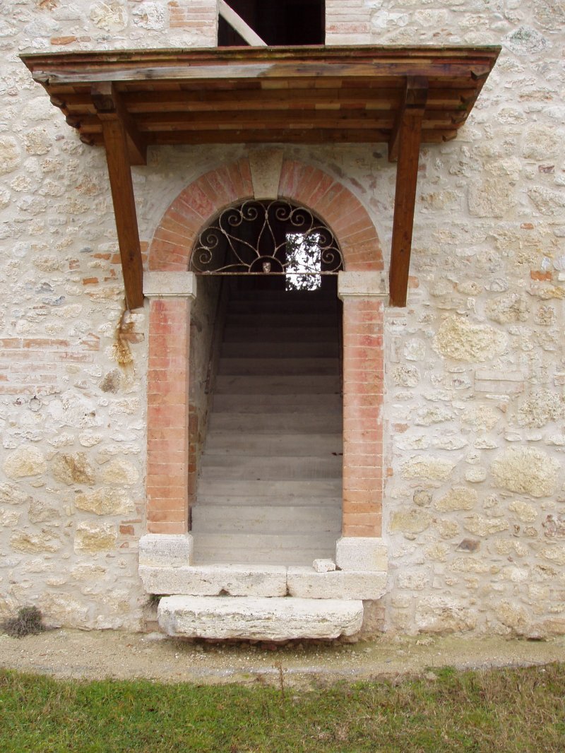 Casolare tipico umbro a Todi a Perugia in Vendita