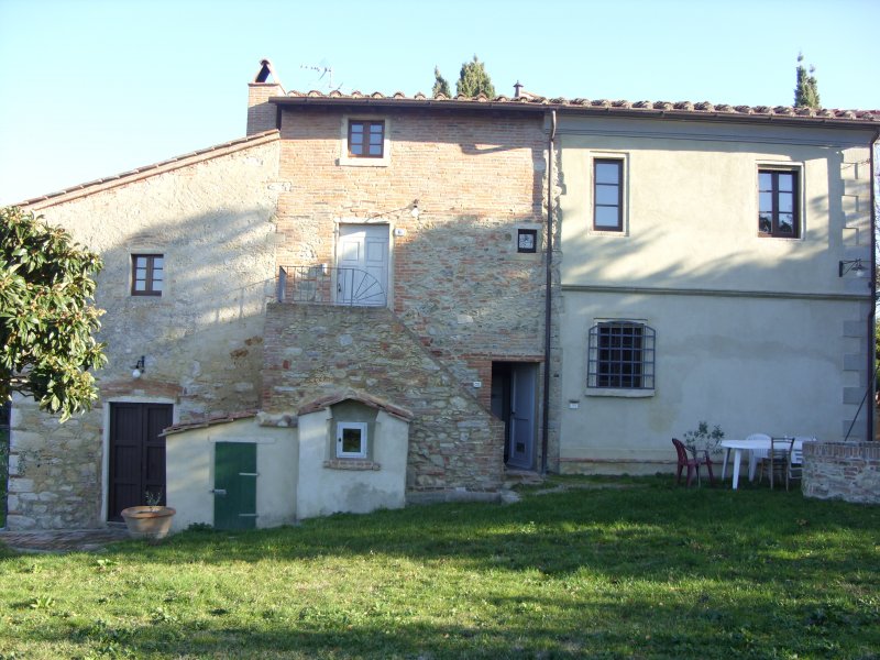 Casa padronale con terreno a Casciana Terme a Pisa in Vendita
