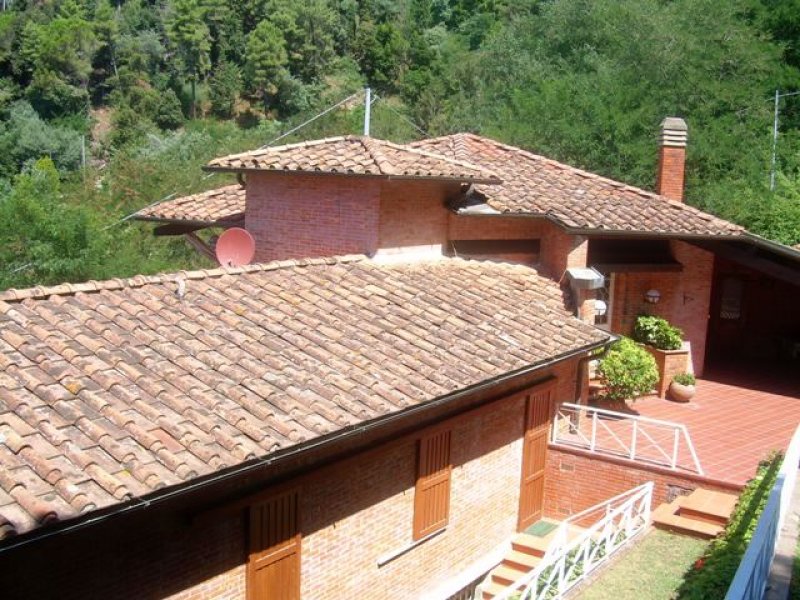 Villa con Parco a Massarosa a Lucca in Affitto