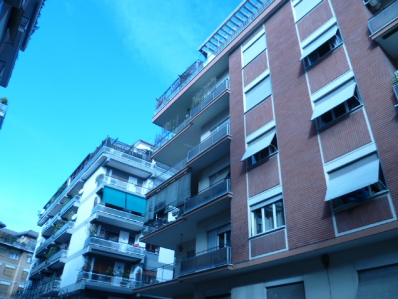 Appartamento con cedolare secca a Roma in Affitto