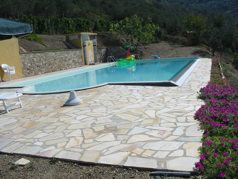 Villa con piscina a Massarosa a Lucca in Vendita