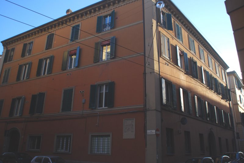 Centralissimo ammobiliato adatto per studenti a Bologna in Affitto