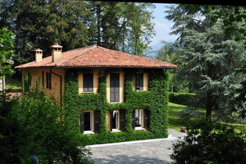 Villa a Guello vicino a Bellagio a Como in Affitto