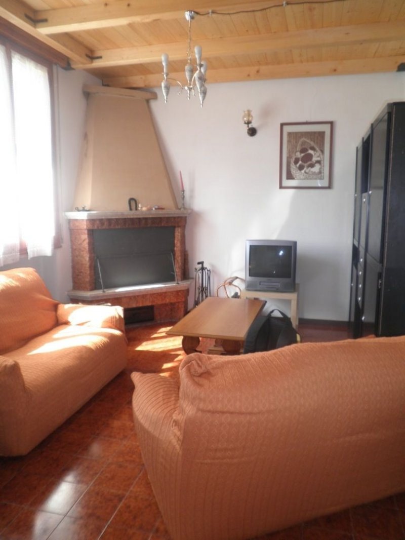 Casa in villa a schiera a Lavarone a Trento in Vendita