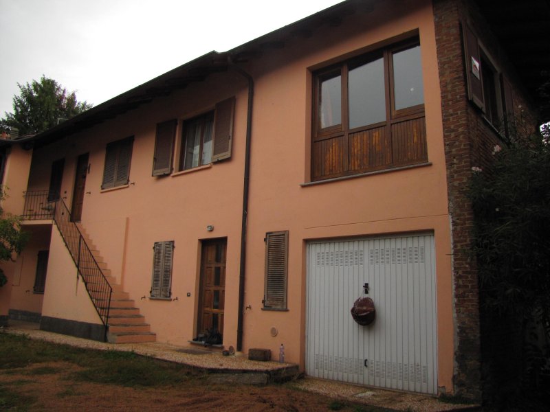 Appartamenti a Biandronno a Varese in Vendita