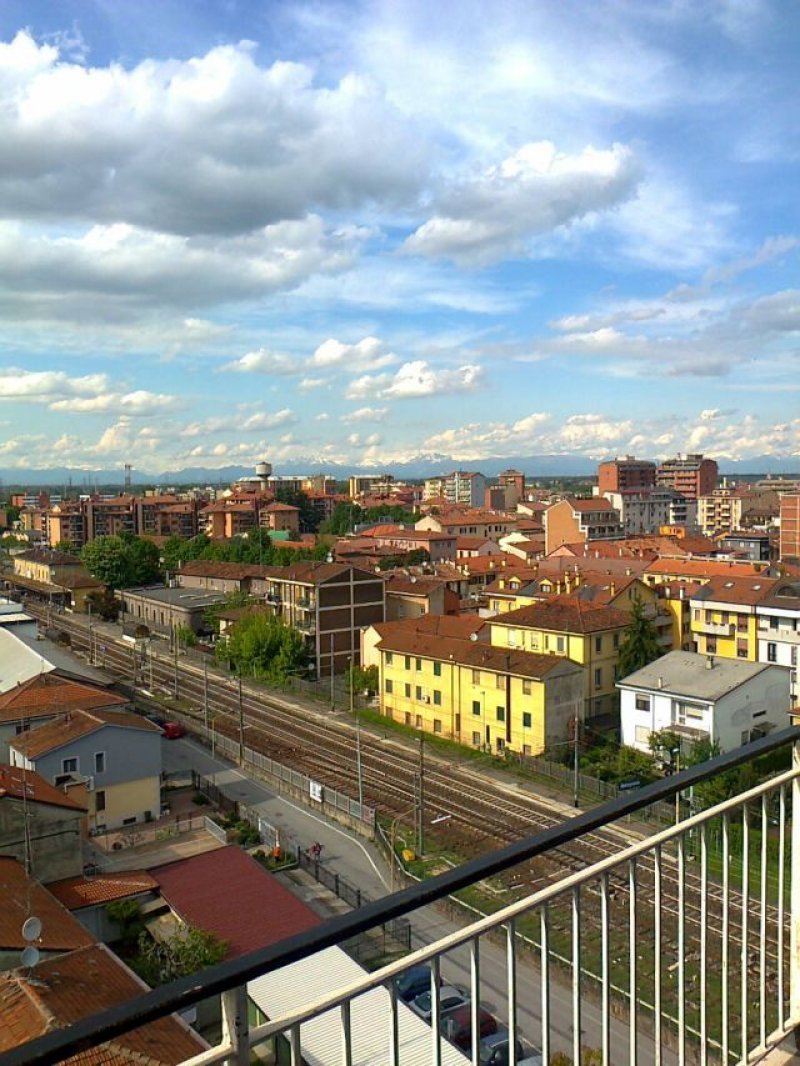 Appartamento zona stazione a Malegnano a Milano in Affitto