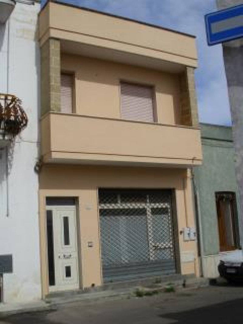 Piccolo appartamento situato in Taviano a Lecce in Affitto