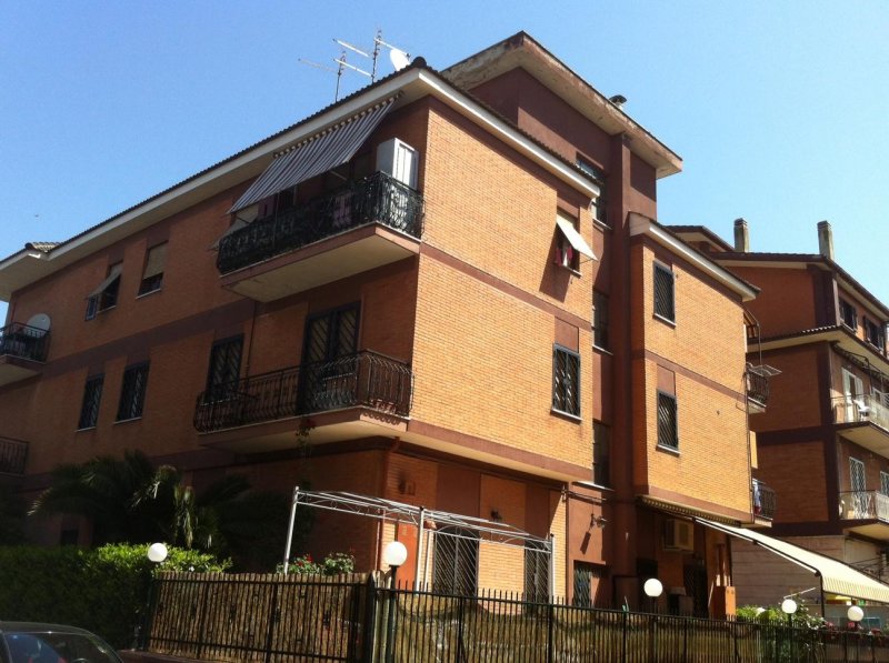 Appartamento Colle Prenestino a Roma in Affitto