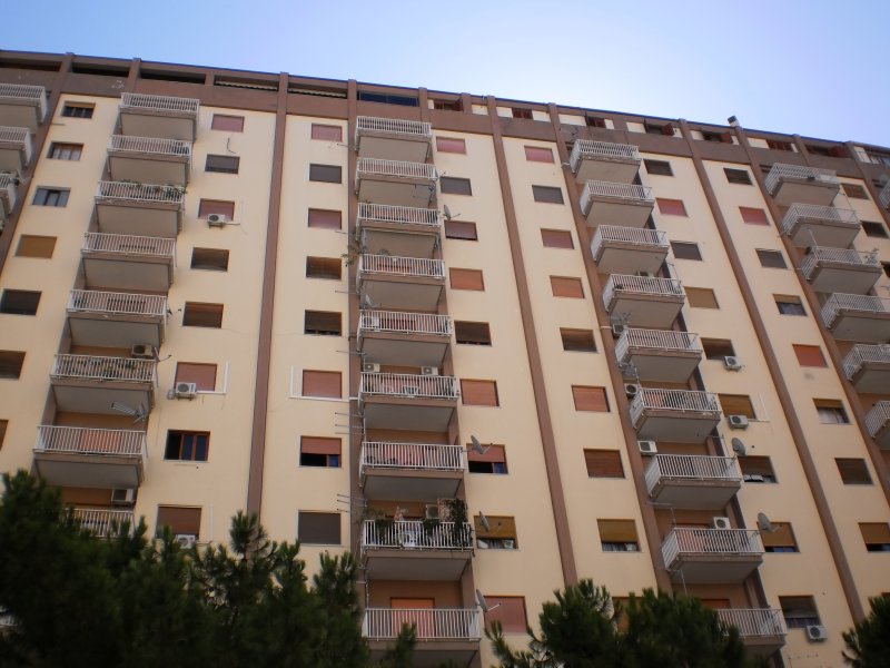 Appartamento zona Ammiraglio Rizzo via Guido Jung a Palermo in Vendita