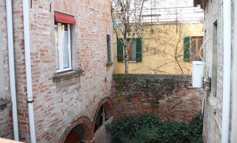 Appartamento arredato in Via Savonarola a Ferrara in Vendita