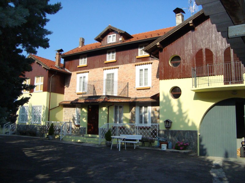 Villa Salsomaggiore Terme a Parma in Vendita