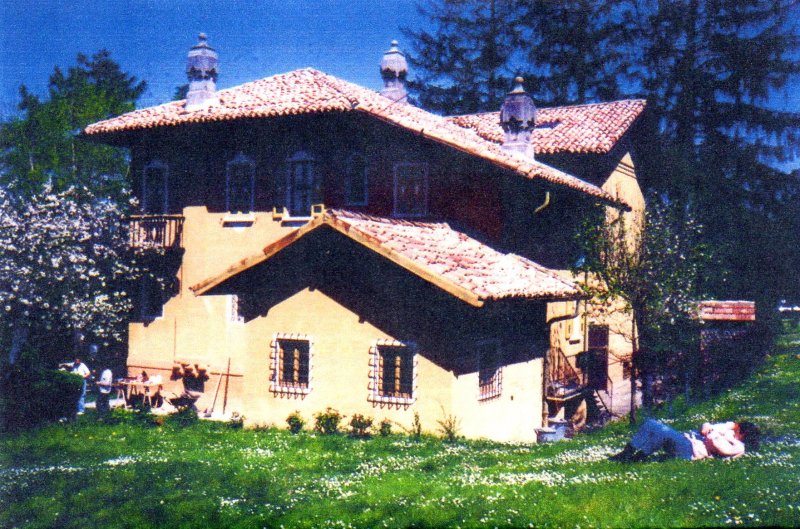 Villa a Salsomaggiore Terme a Parma in Vendita