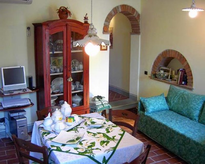 Appartamento in Borgo Medievale Toscano a Pisa in Affitto