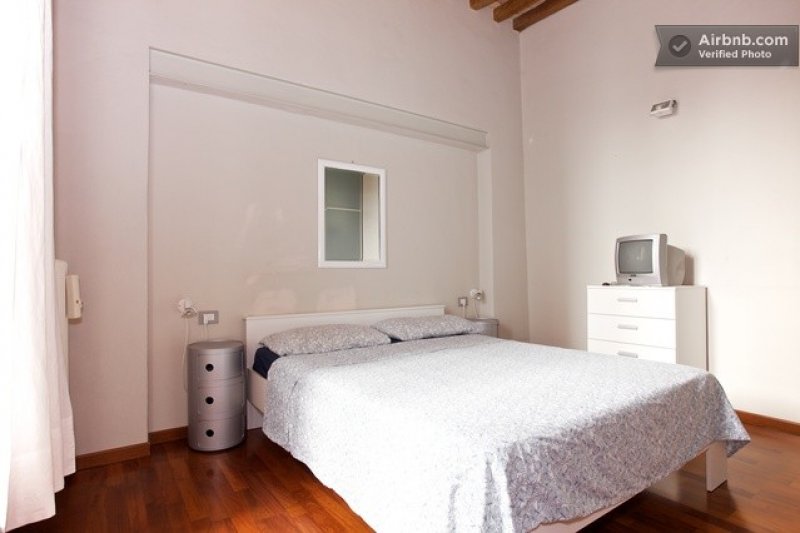 Lussuoso appartamento in palazzo storico a Parma in Affitto