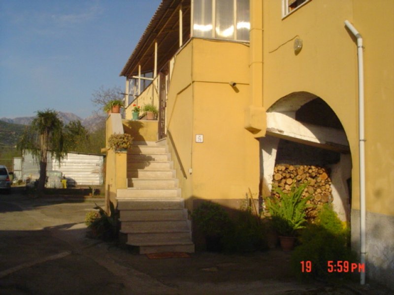 Casa colonica in localit Giffoni Valle Piana a Salerno in Vendita