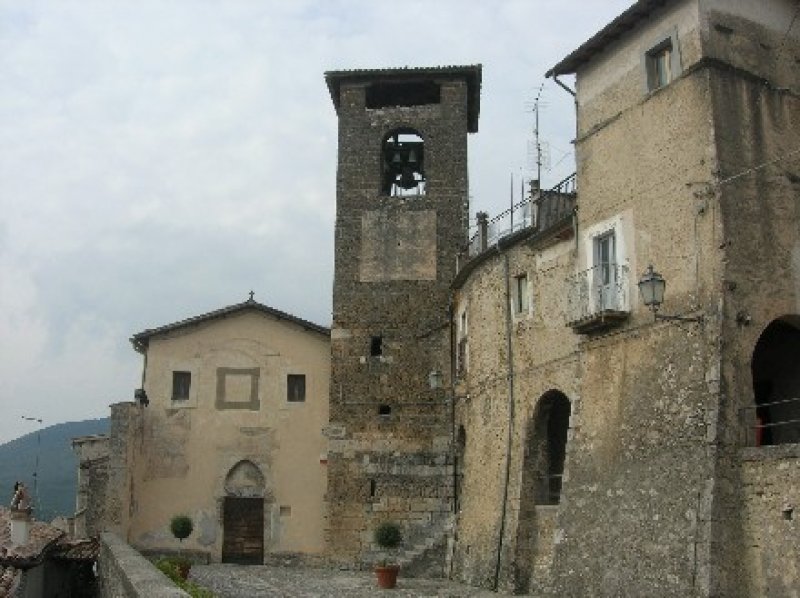 Appartamento nel Borgo Medievale a Petrella Salto a Rieti in Vendita