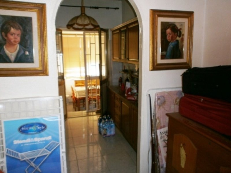 Appartamento con ingresso autonomo in via Emilia a Catania in Vendita