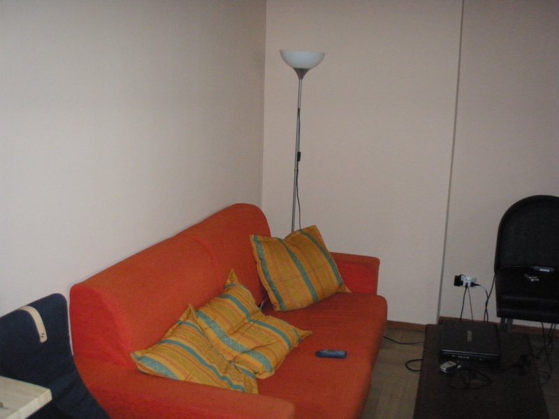 Stanza singola in appartamento gi arredato a Milano in Affitto