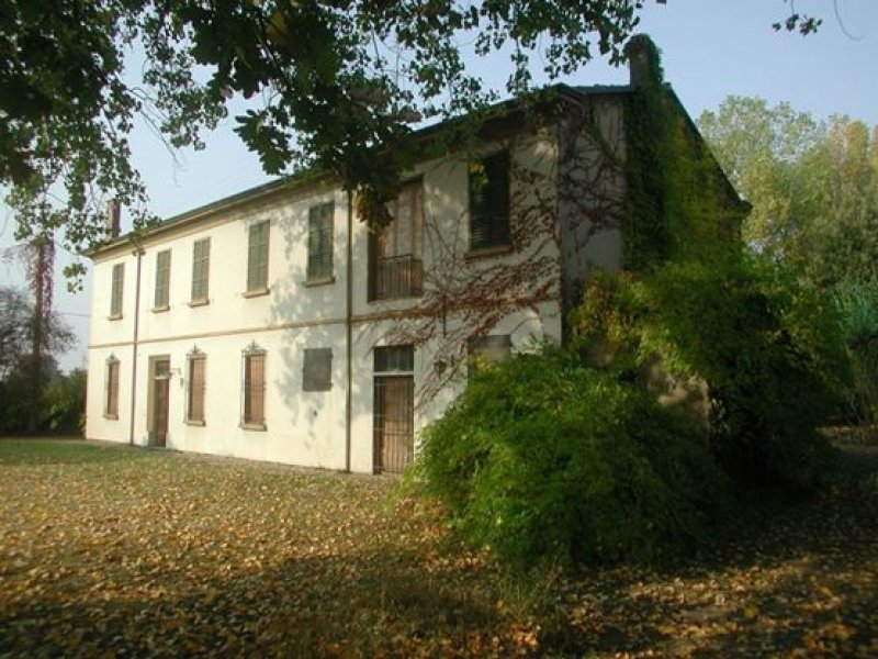 Ex casa colonica a Cotignola a Ravenna in Vendita