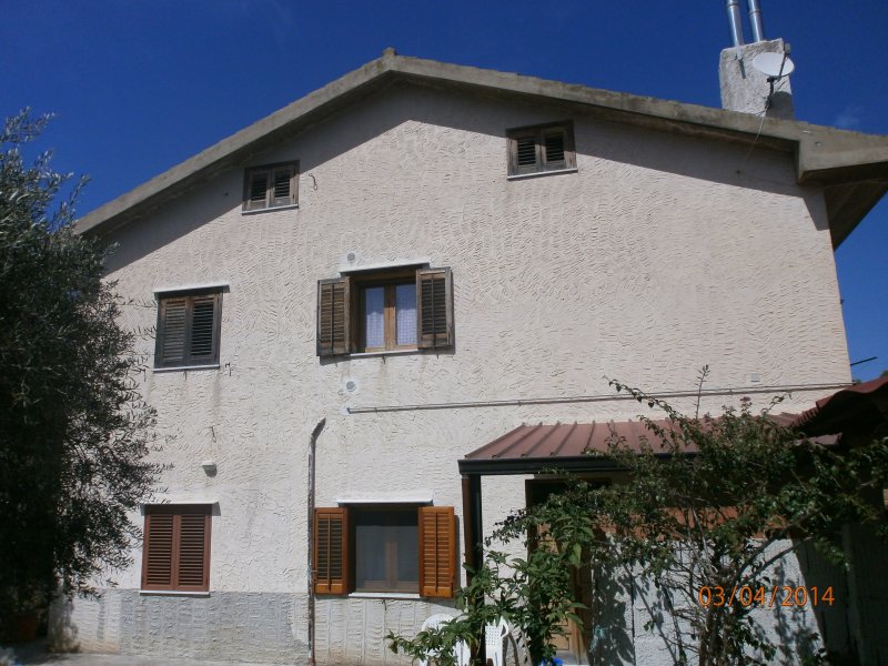Casa in campagna a Castelbuono a Palermo in Affitto