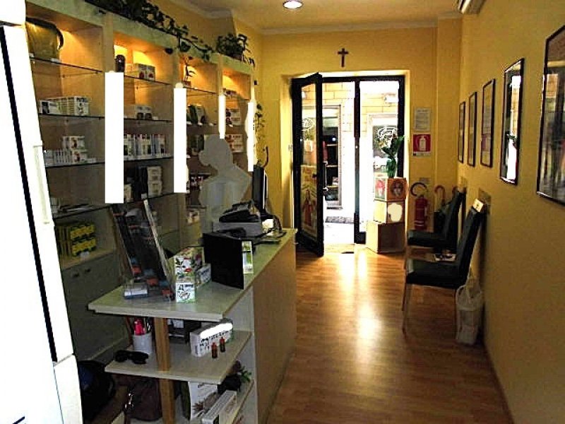 Termini Imerese negozio a Palermo in Vendita
