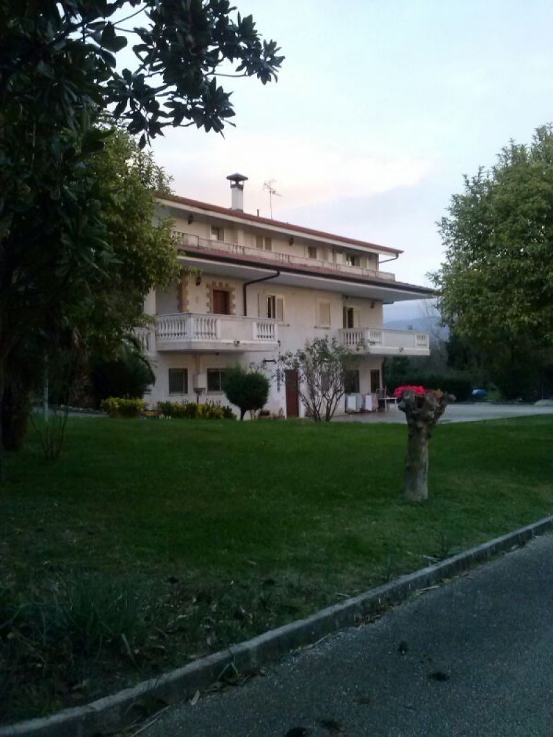 Villa a Venafro a Isernia in Vendita