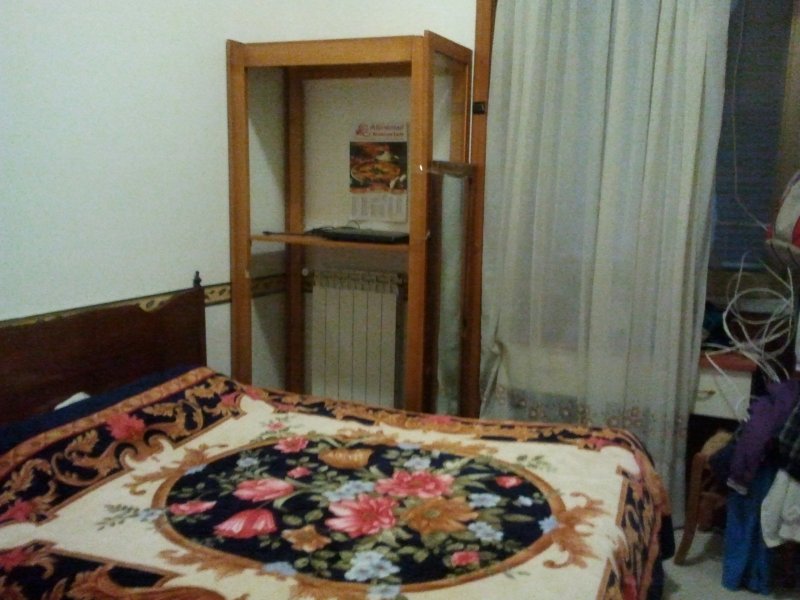 Appartamento ubicato in zona Carmine alto a Salerno in Vendita