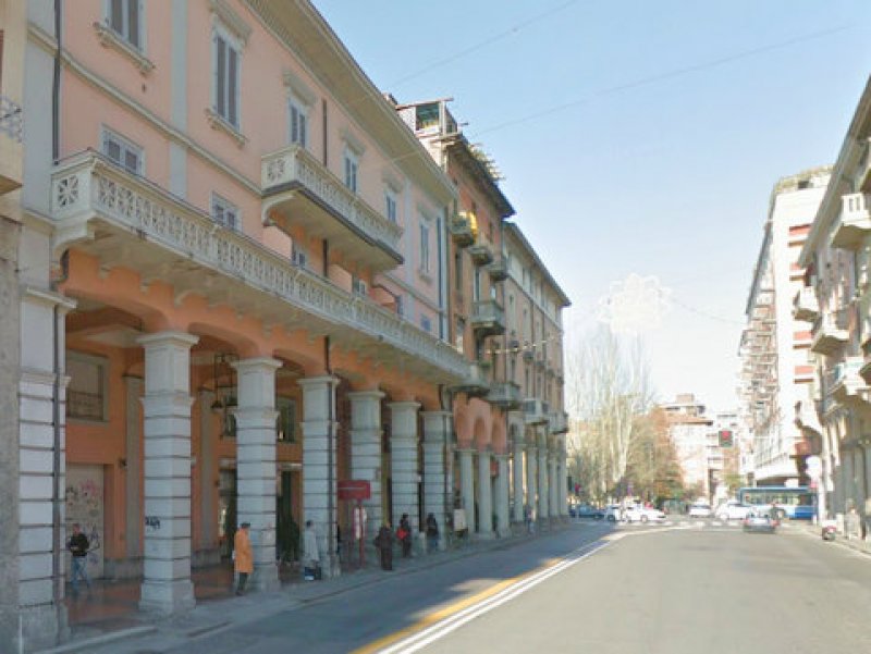 Appartamento di 155 mq in via Matteotti a Bologna in Vendita