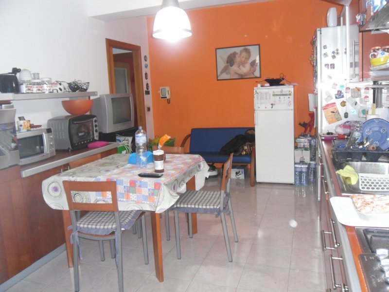 Appartamento con garage a Patern a Catania in Vendita