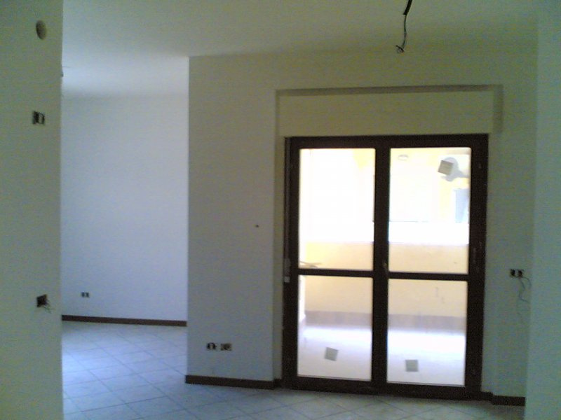 Appartamento con soggiorno e terrazzo coperto a Terni in Vendita