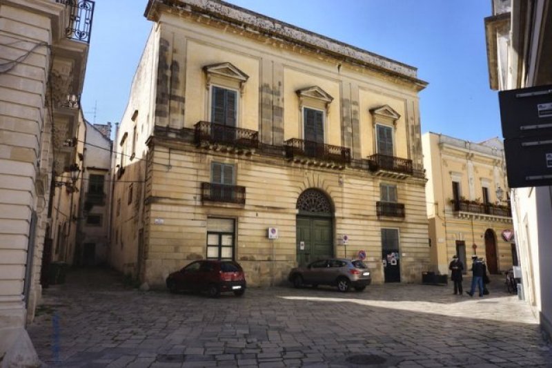 Palazzo a Galatina a Lecce in Vendita