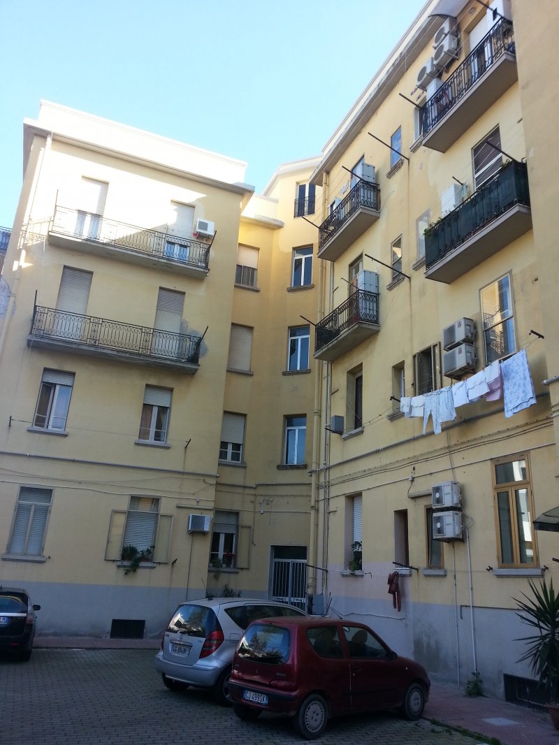 Appartamento su viale La Plaia a Cagliari in Affitto