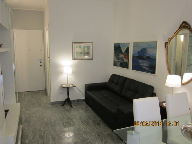 Appartamento arredato metr Abbiategrasso a Milano in Affitto