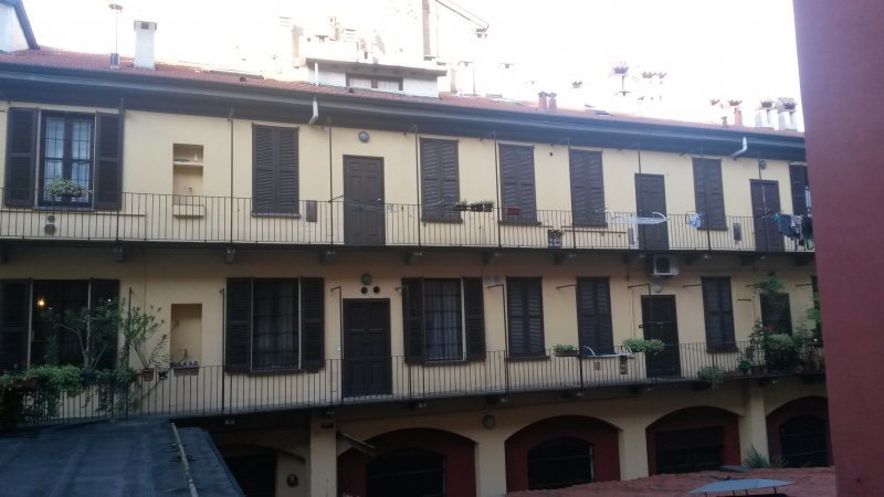 Monolocale in via Casale a Milano in Affitto