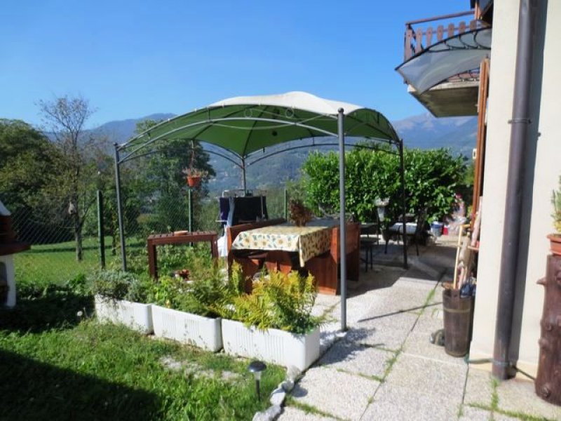 Casa vacanza in collina a Taleggio a Bergamo in Vendita