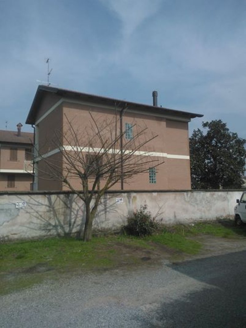 Villa a Corteolona a Pavia in Vendita