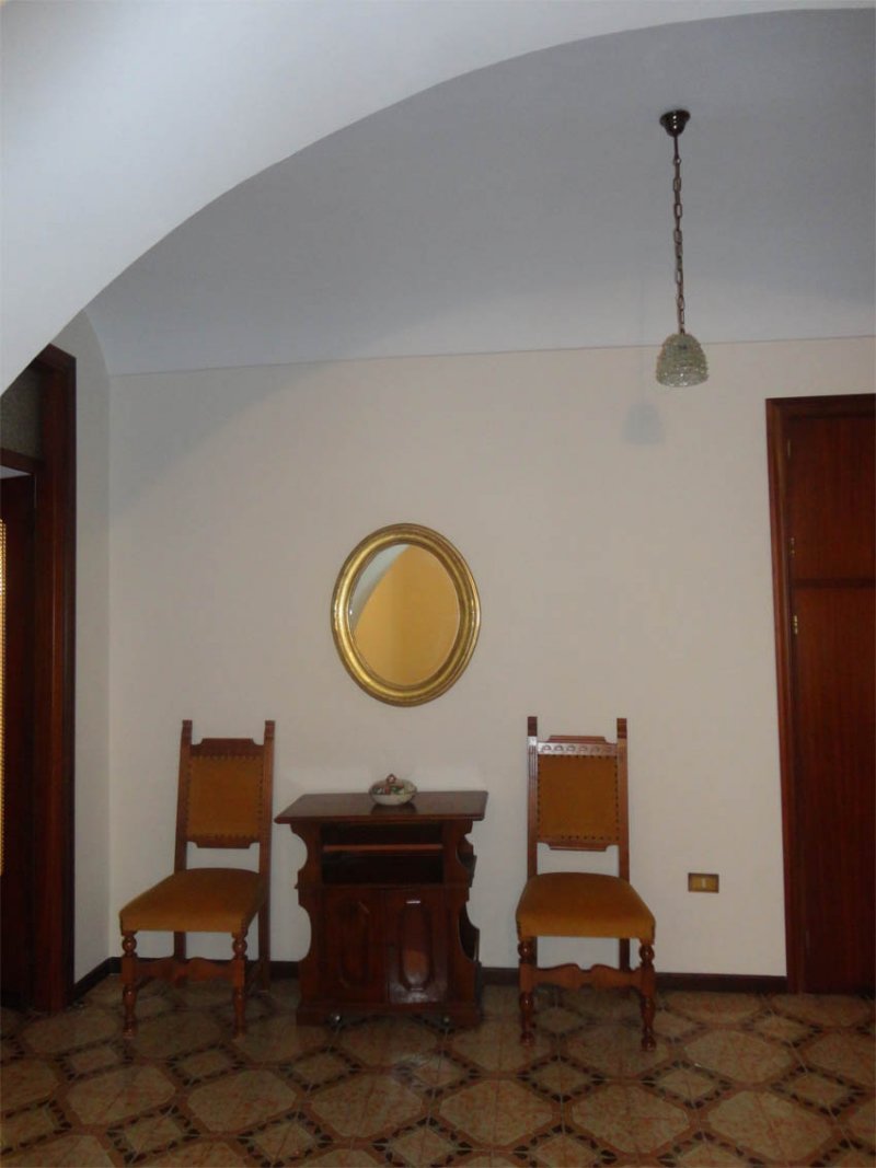 Ampio appartamento nel centro di Fossacesia a Chieti in Affitto