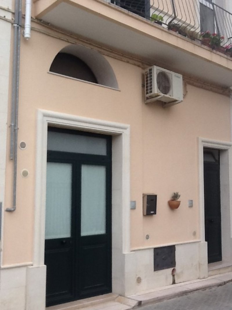Appartamento indipendente con doppio wc con doccia a Lecce in Affitto