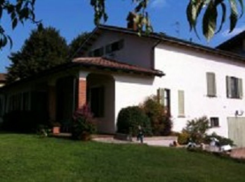 Villa a Bagnolo Cremasco a Cremona in Vendita