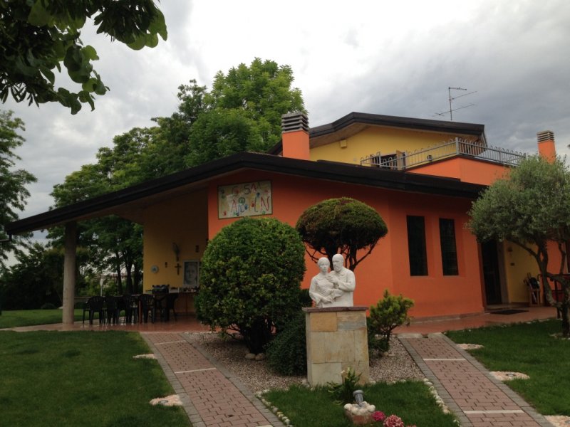 Villa a Castel d'Azzano a Verona in Vendita