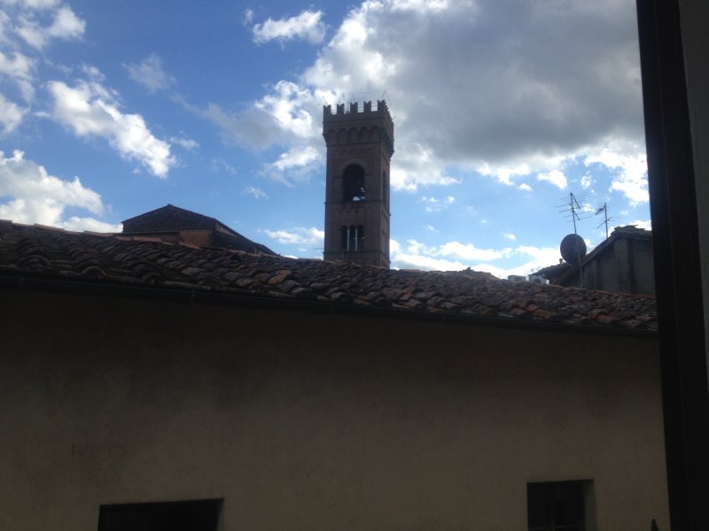 Terratetto nel borgo di Montecarlo a Lucca in Affitto