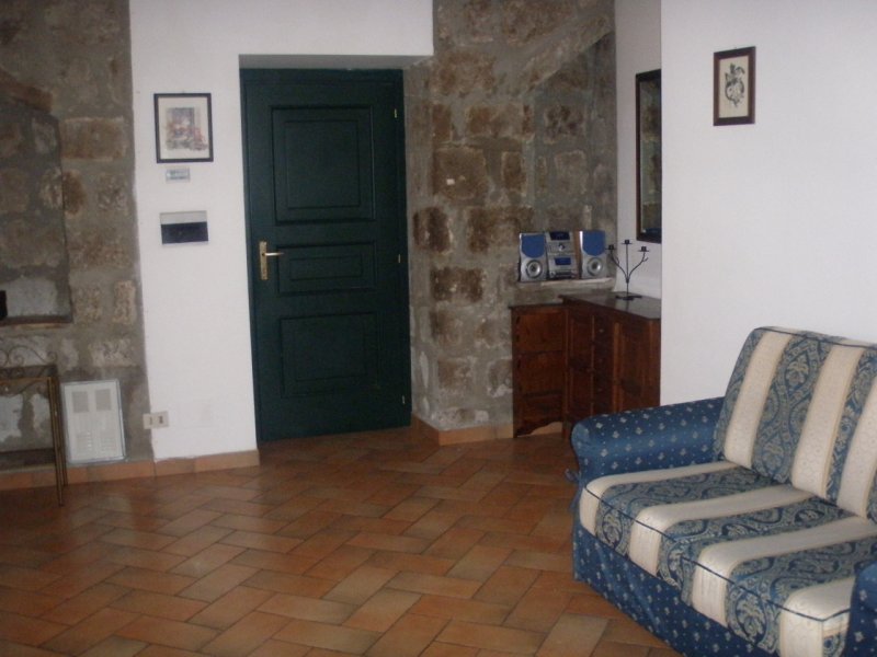 Appartamento in palazzetto medievale a Viterbo in Vendita