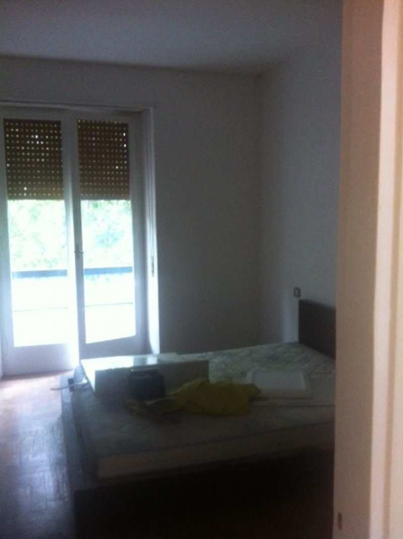 Appartamento ingresso 2 camere bagno a Milano in Affitto