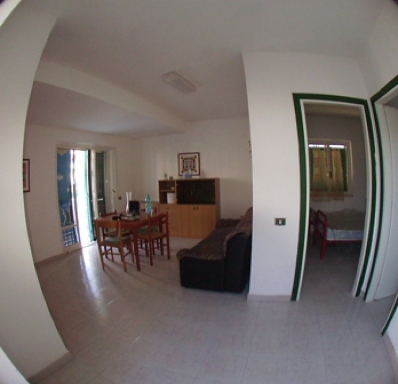 Appartamento al villaggio Tucano zona La Castella a Crotone in Affitto