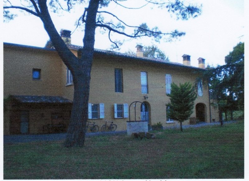 Villa in mezzo al verde in zona Villa Rovere a Forli-Cesena in Vendita