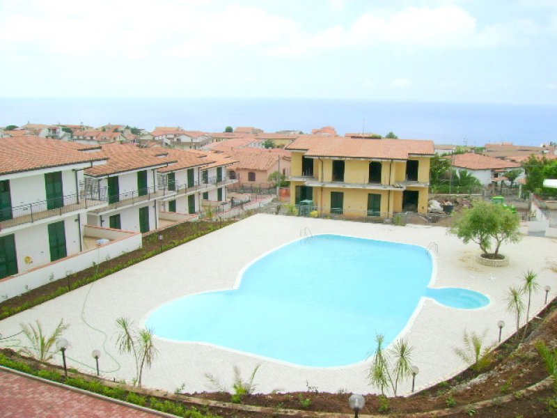 Appartamenti in villaggio turistico a Scalea a Cosenza in Vendita