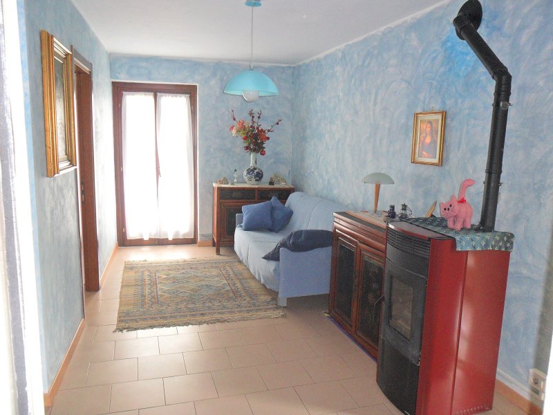 Casa indipendente in Val Bognanco a Verbano-Cusio-Ossola in Affitto