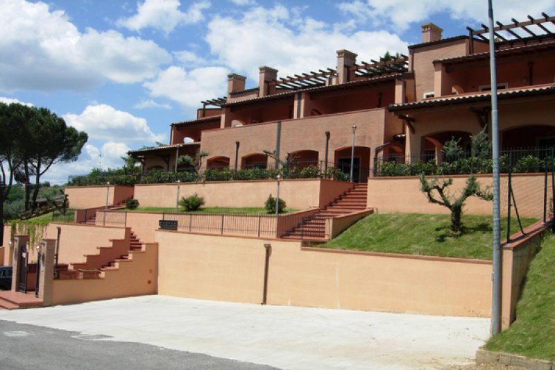 Attico tipo duplex su piano primo e piano mansarda a Perugia in Vendita