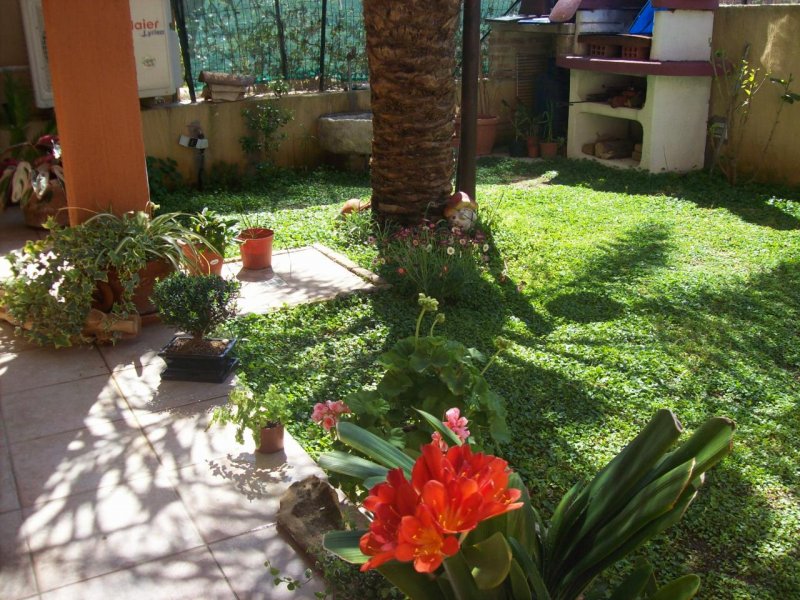 Appartamento con giardino e barbecue Villasimius a Cagliari in Affitto
