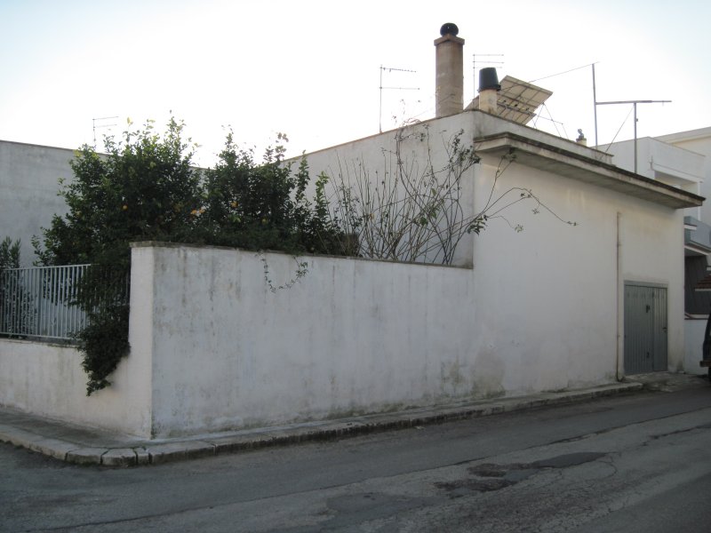 Villa ad angolo con fabbricato a Manduria a Taranto in Vendita